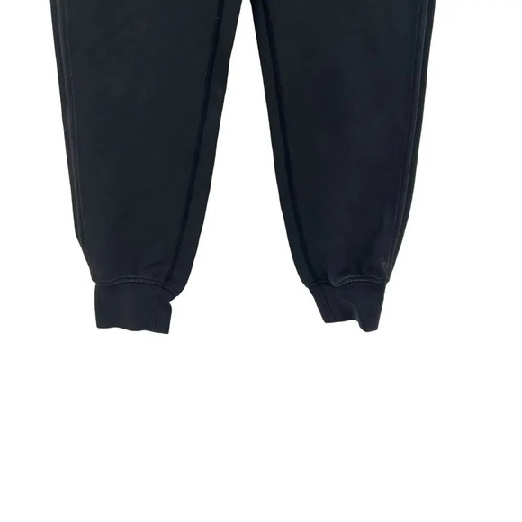 Lululemon On Track Jogger Black Solid Sweatpants Athleisure‎ Size 6 - Picture 4 of 11